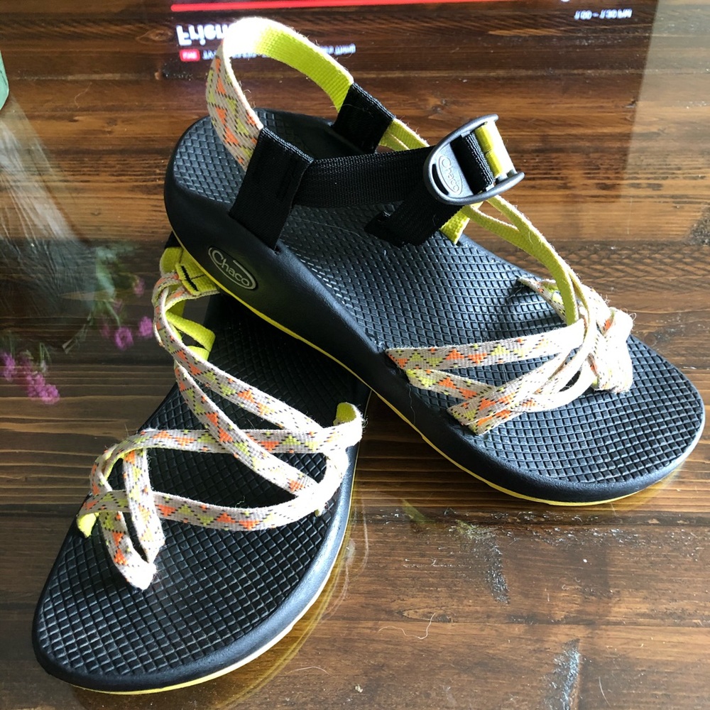 Chacos - Picture 4 of 6